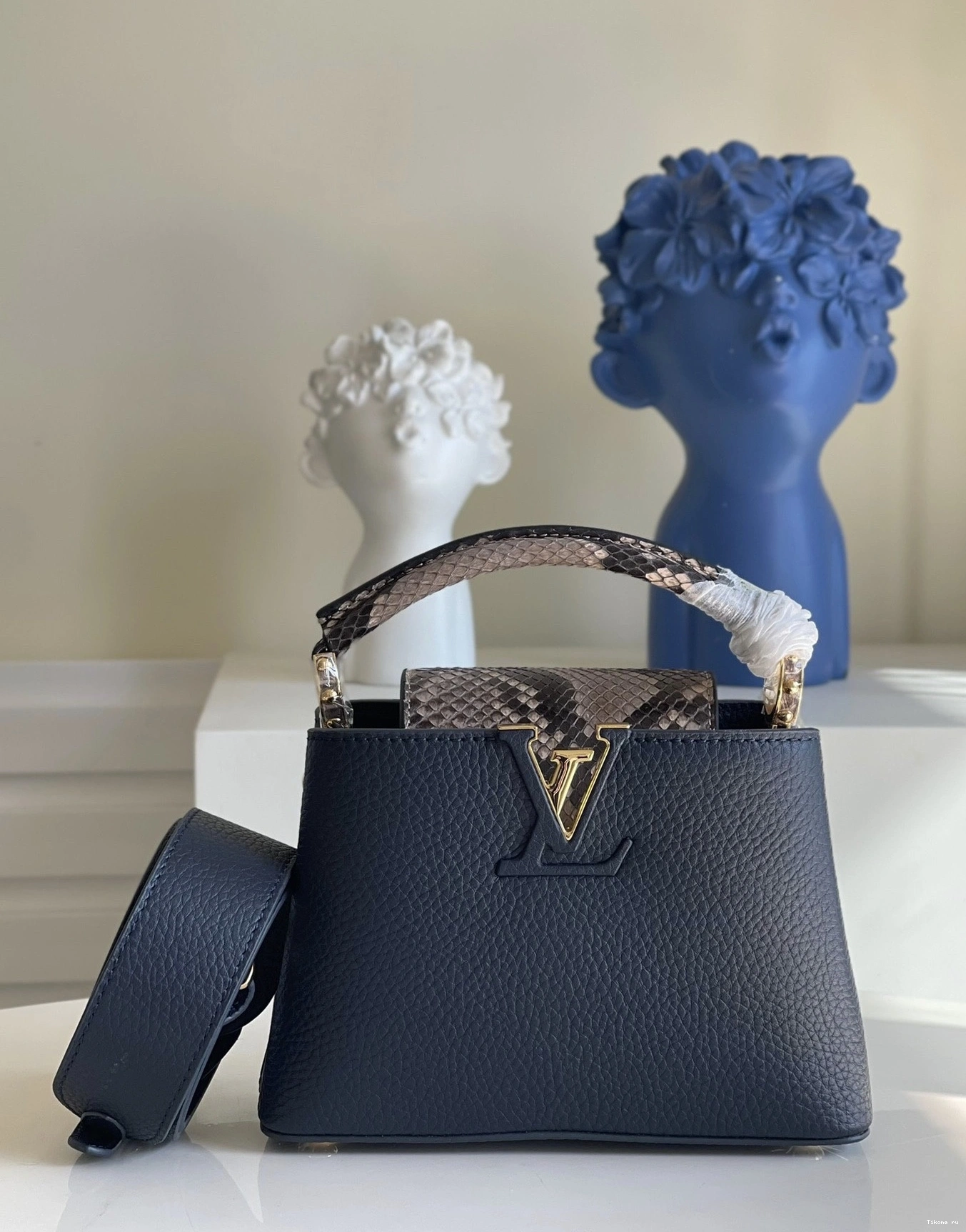 Affordable MINI CAPUCINES LOUIS VUITTON 0728